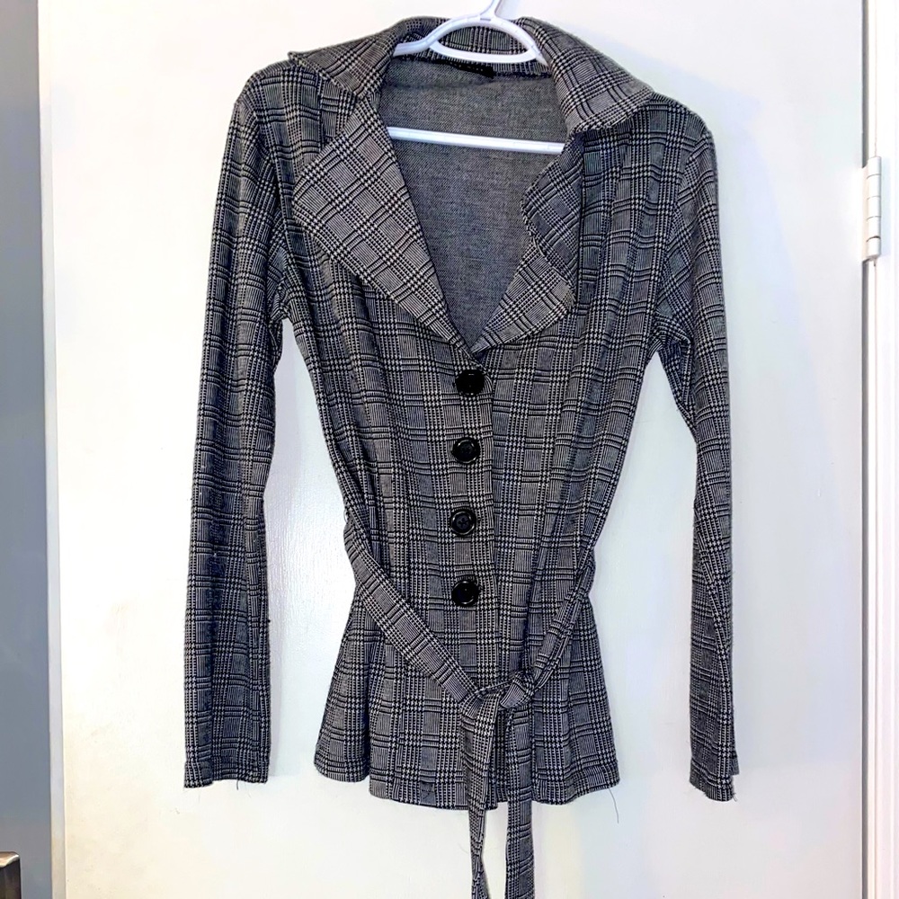 Can’t Miss Women’s plaid tie blazer, size s/m